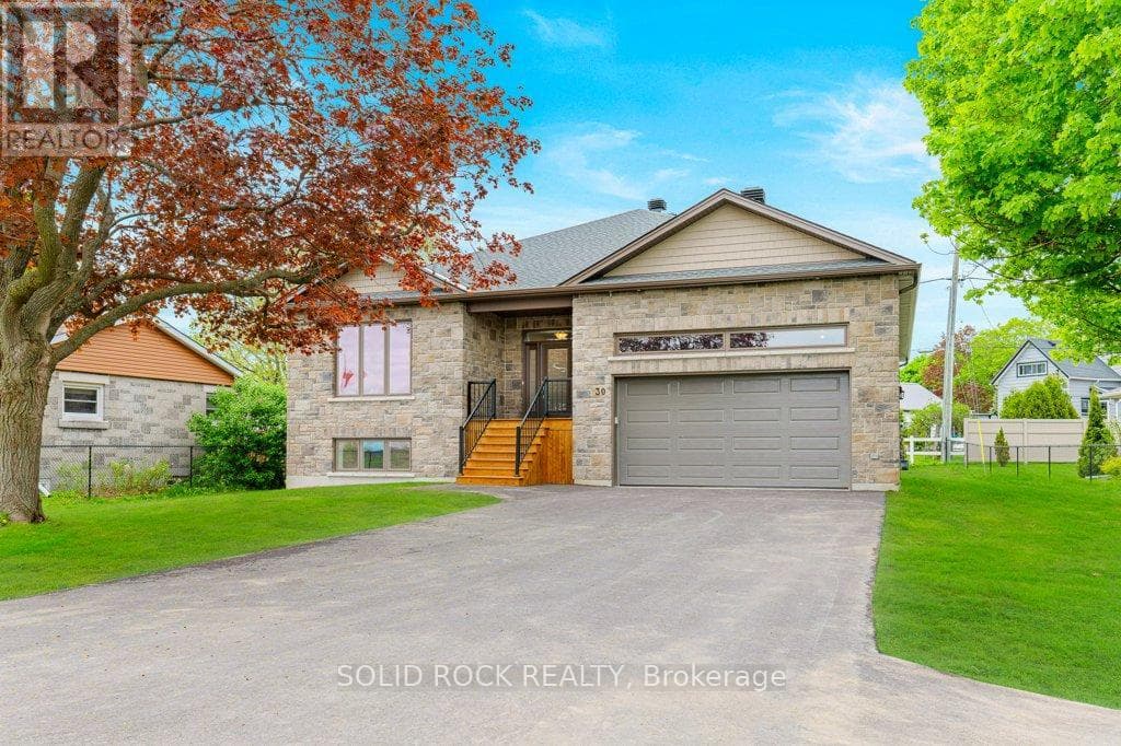 30 LAKEVIEW DRIVE in 
