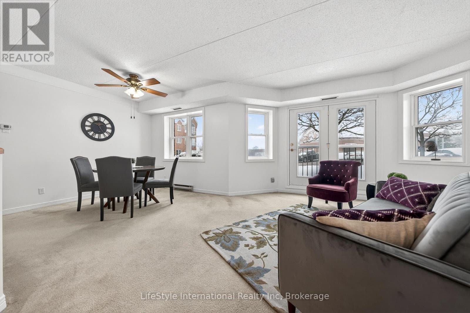 103 - 208 SILVERCREEK PARKWAY N in Onward Willow
