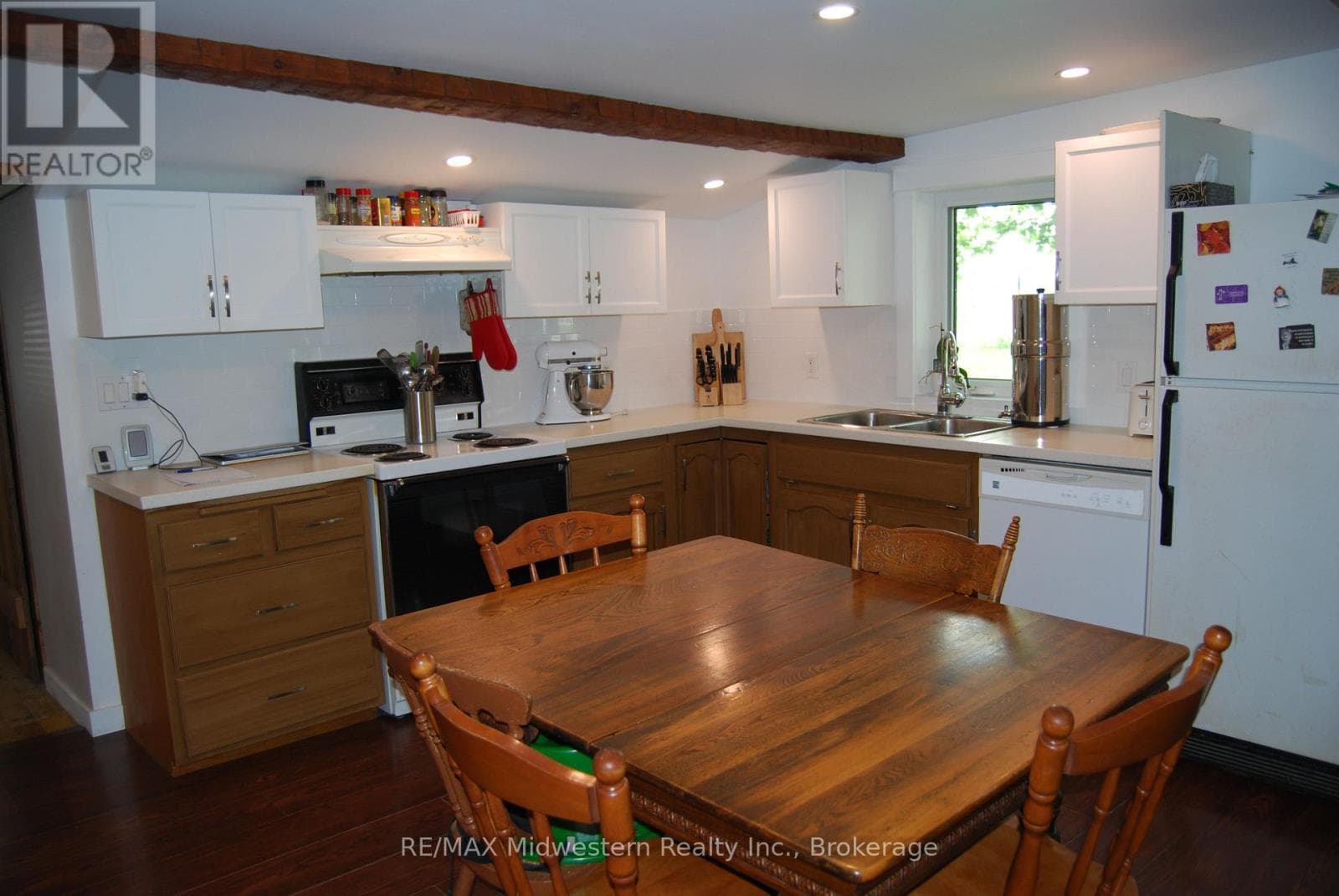 410 TEMPLE STREET, OnePoint — photo 3