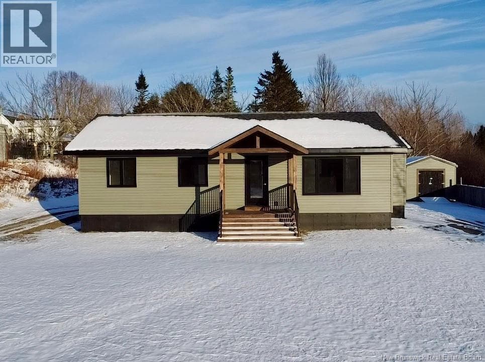 3 Hatt Crescent in 