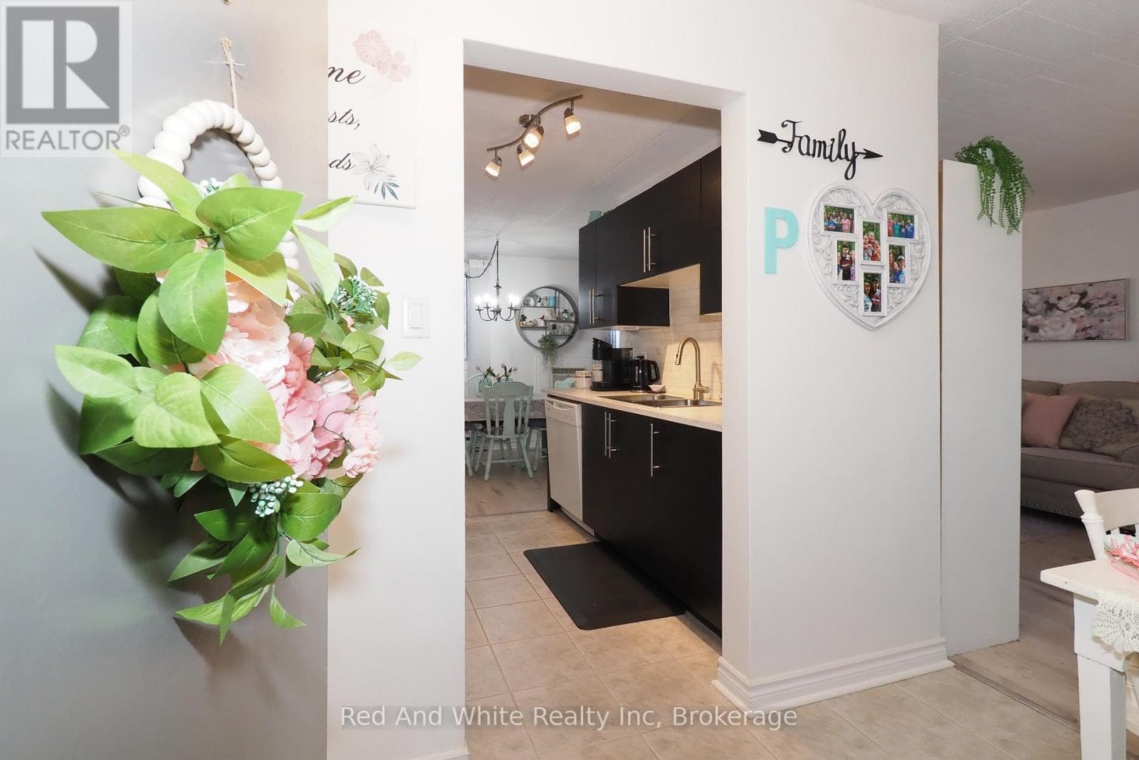 29 WEST Avenue Unit# 403, OnePoint — photo 3