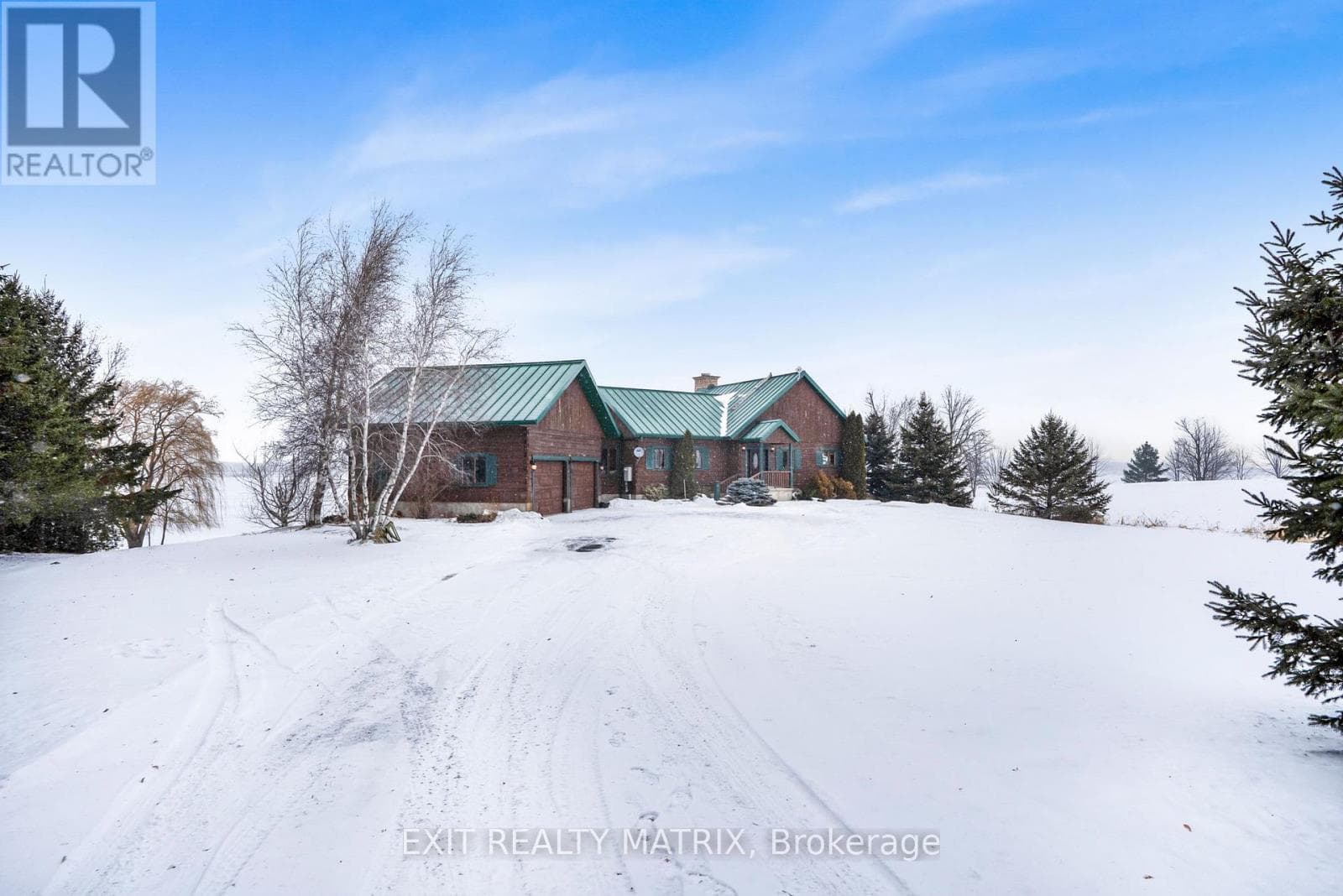 353 CHEMIN DU DOMAINE ROAD — photo 2