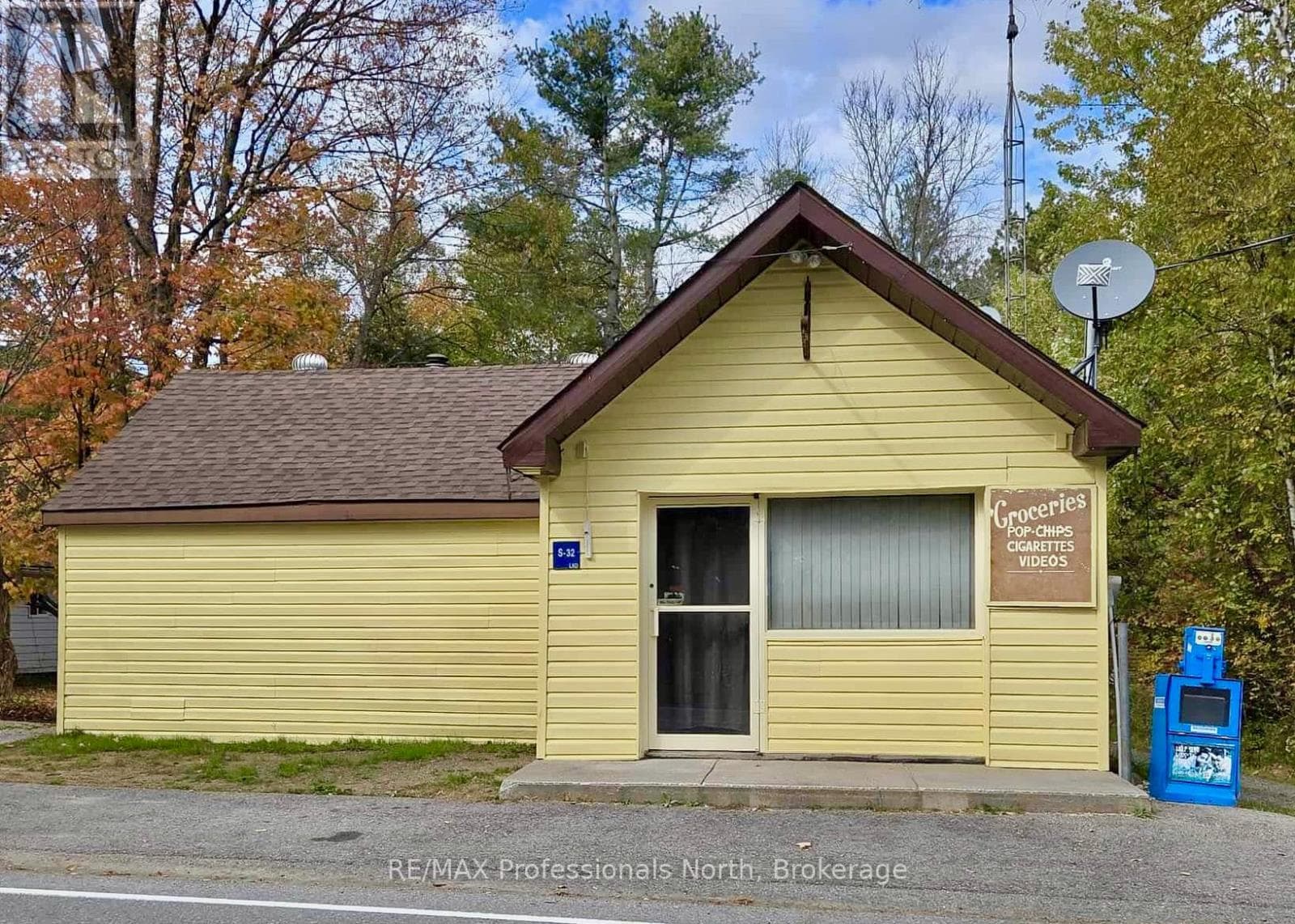 1281 KASHAGAWIGAMOG LAKE ROAD in 