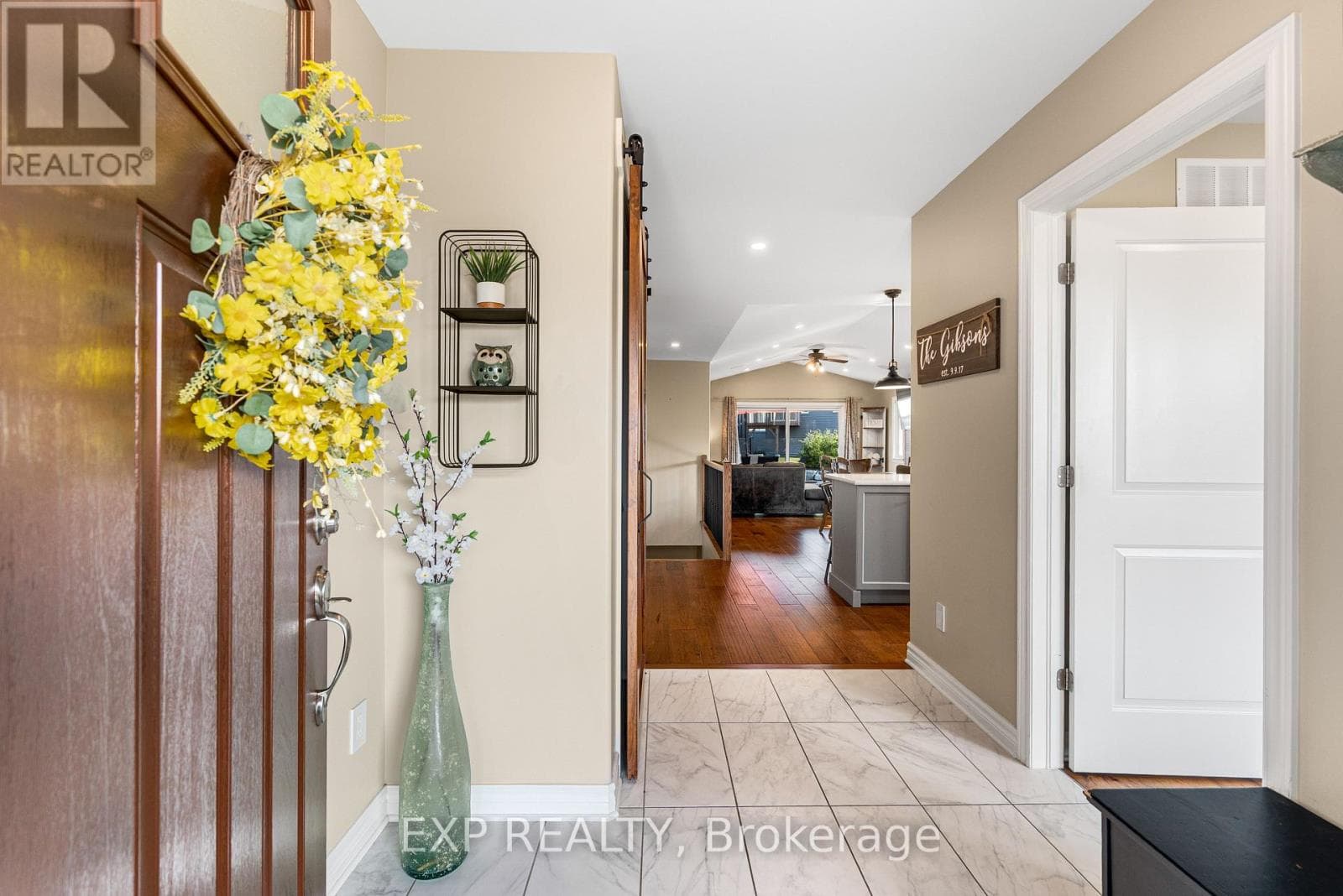 86 HORTON STREET — photo 3