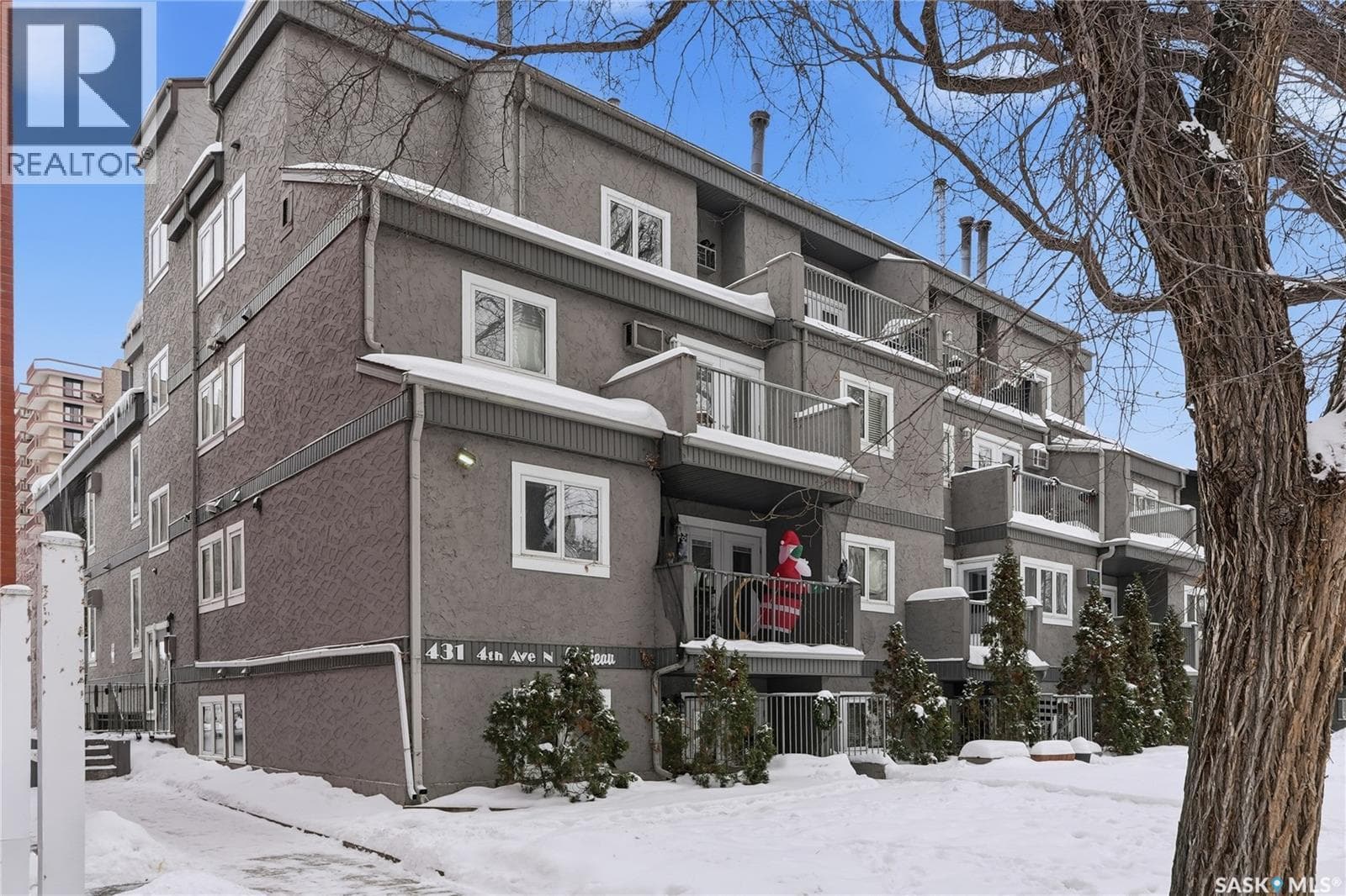 304 431 4th AVENUE N in City Park