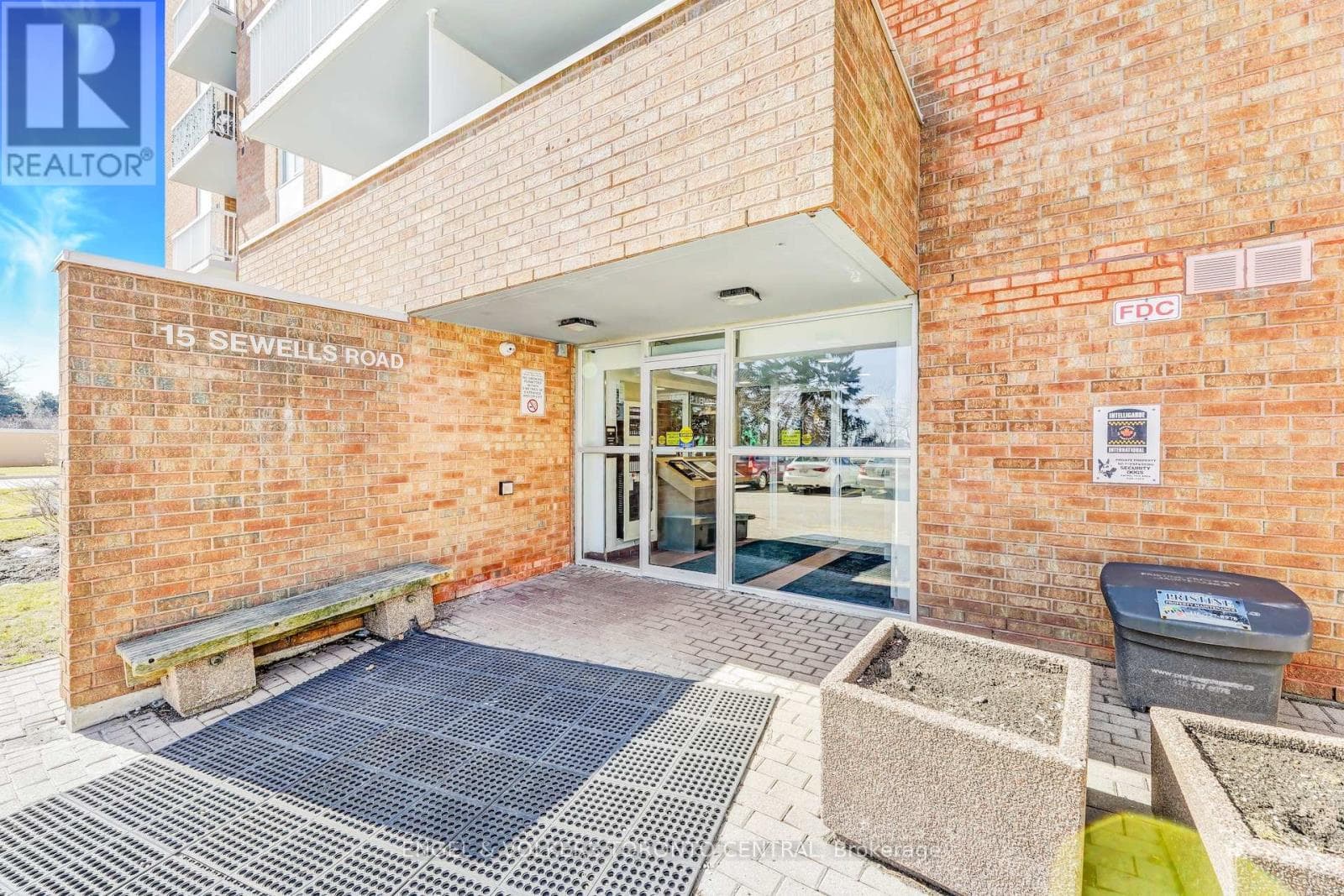 207 - 15 SEWELLS ROAD in Malvern East