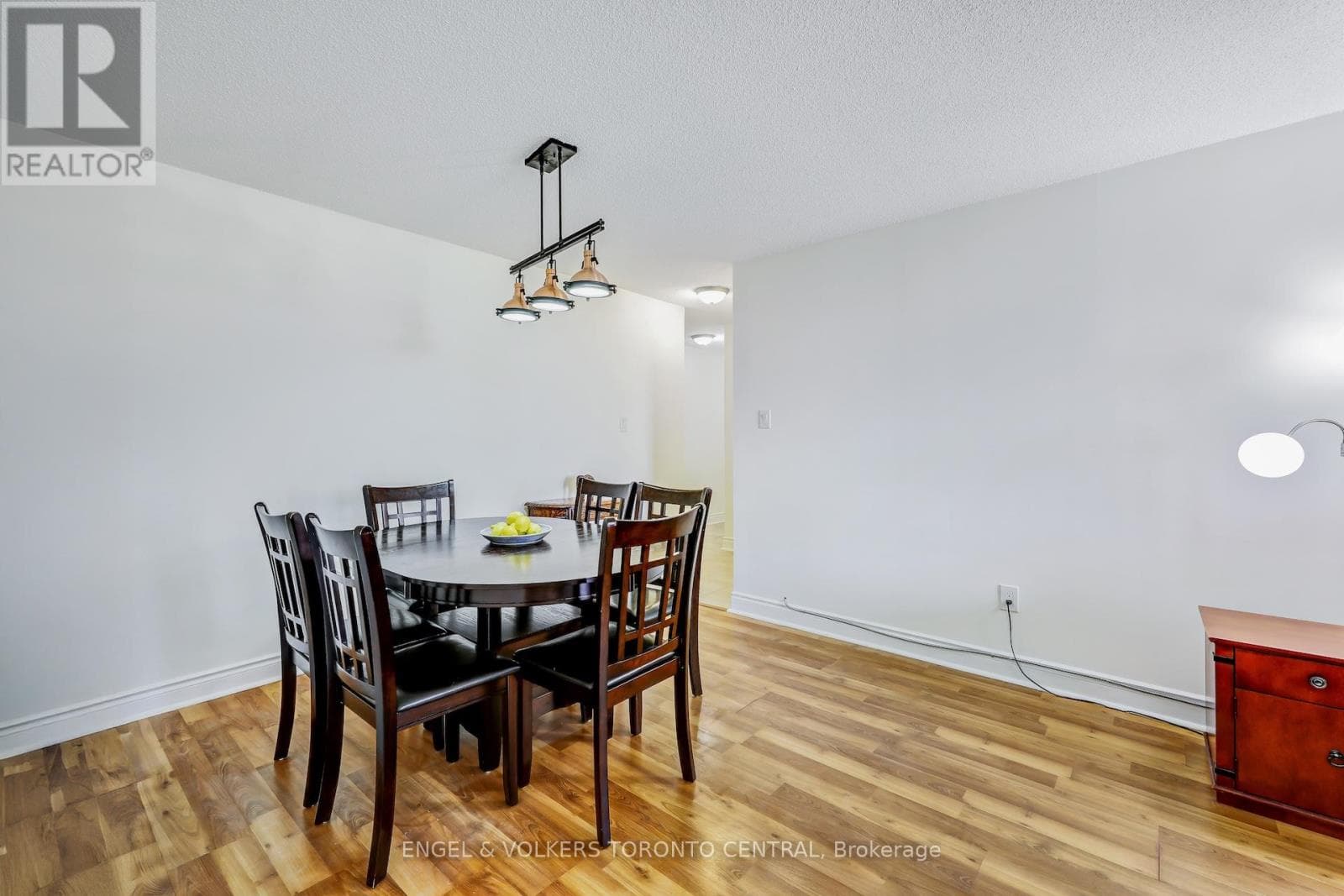 207 - 15 SEWELLS ROAD, Toronto — photo 5