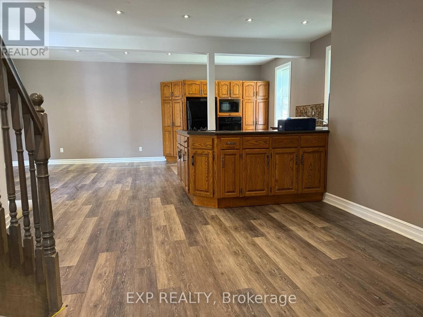 217 VICTORIA STREET, Toronto — photo 4