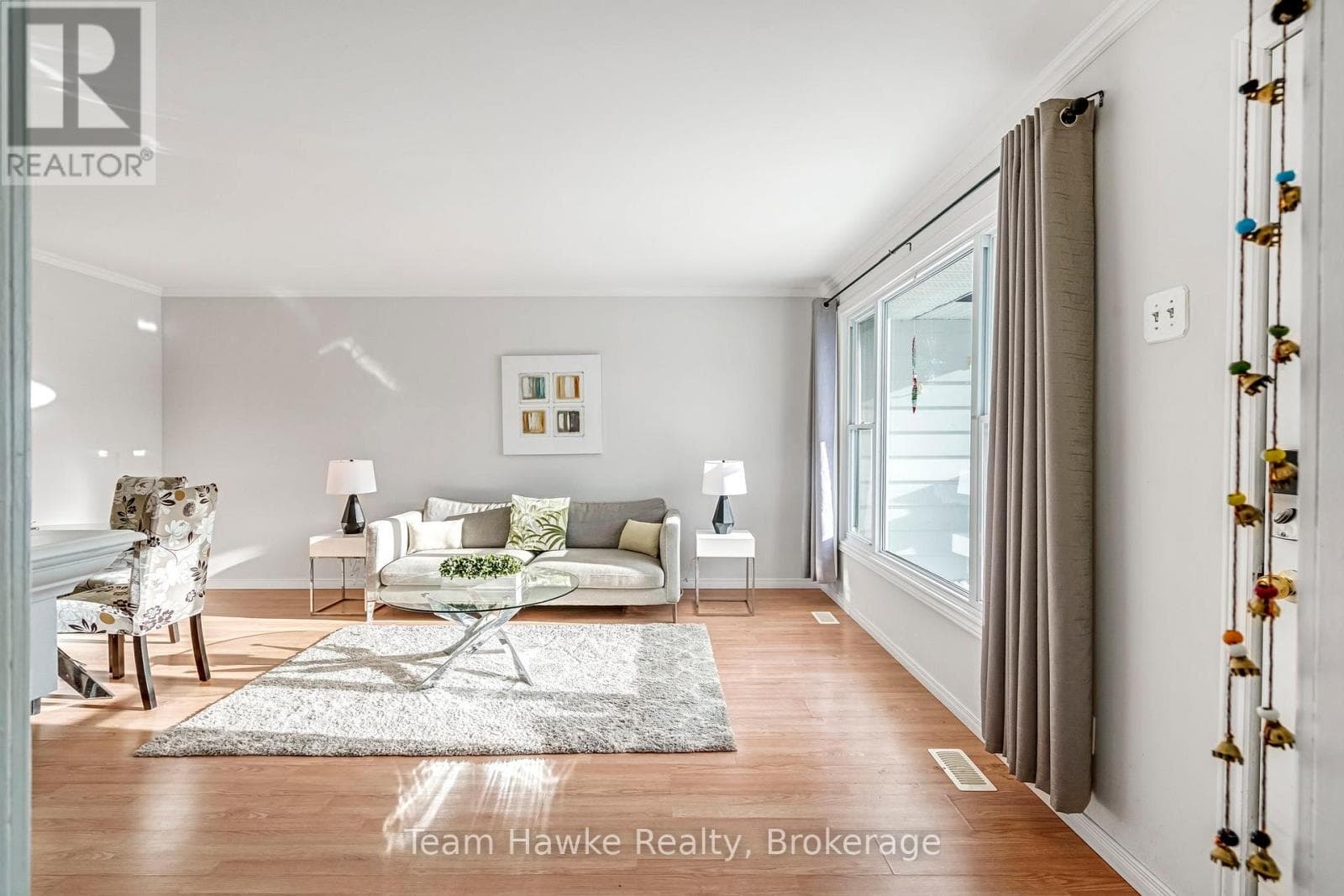 264 KINGFISHER AVENUE — photo 4