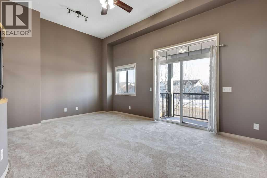 331 Strathcona Circle — photo 2