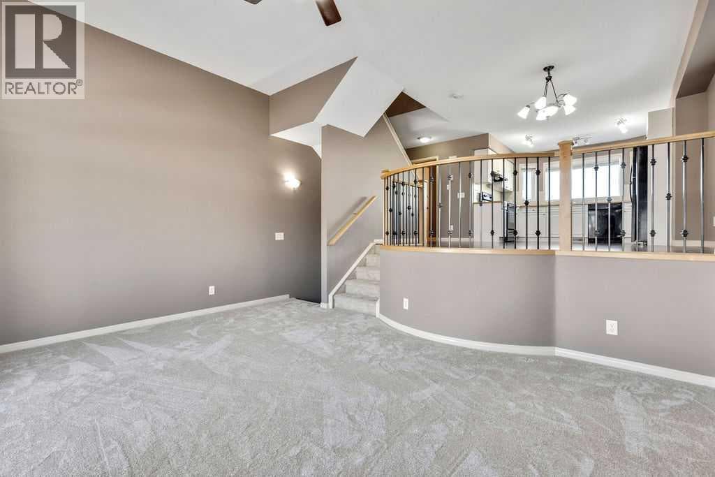 331 Strathcona Circle — photo 4
