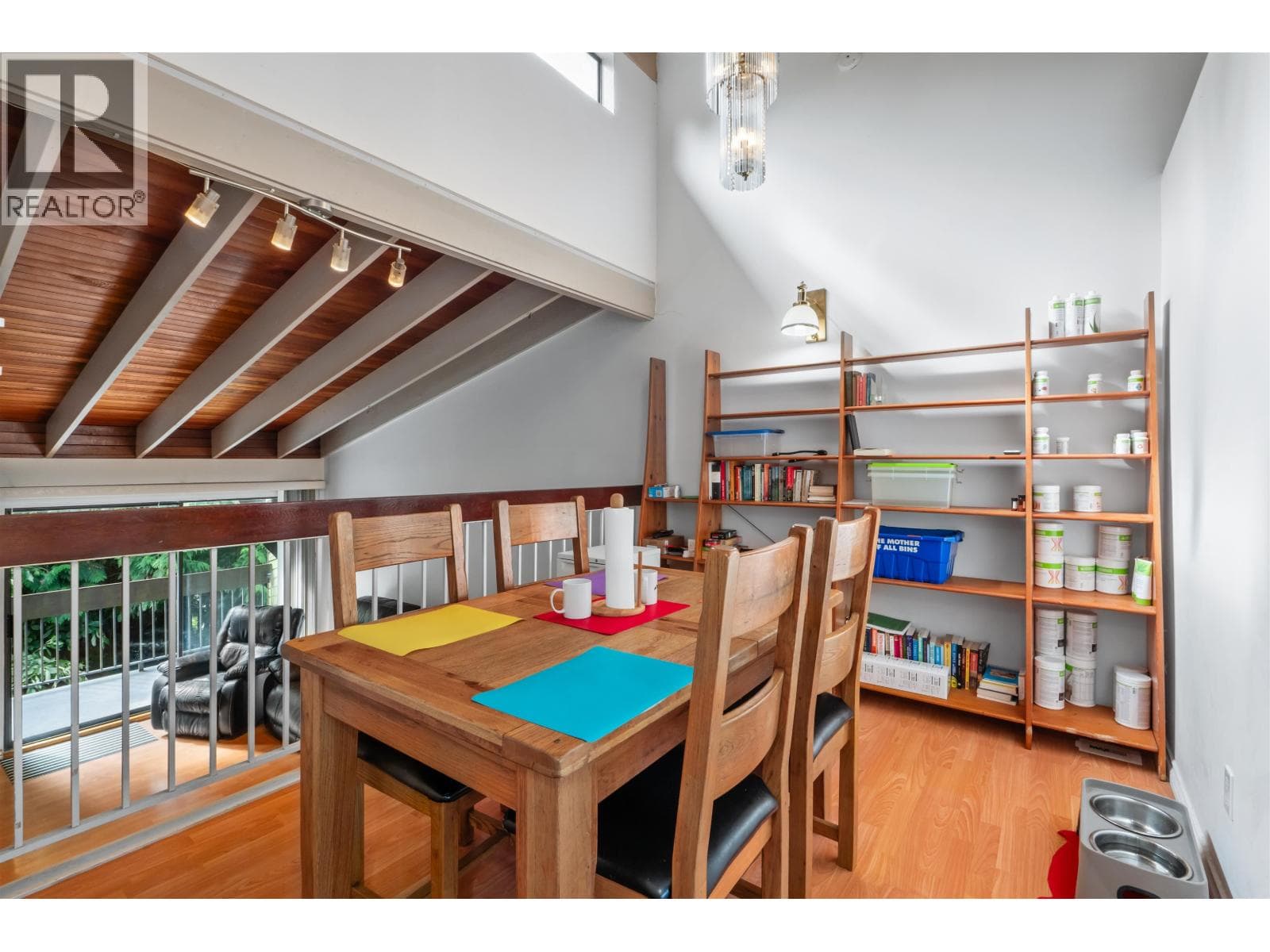 2690 KINGSFORD AVENUE — photo 3