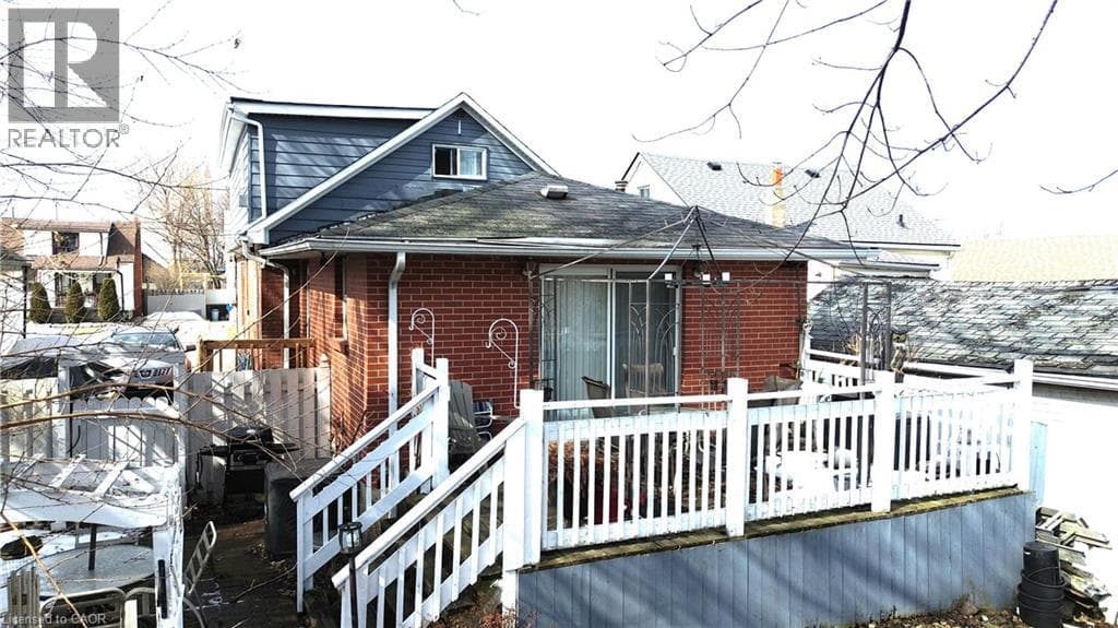 143 WALTER AVENUE SOUTH, Cornerstone — photo 3