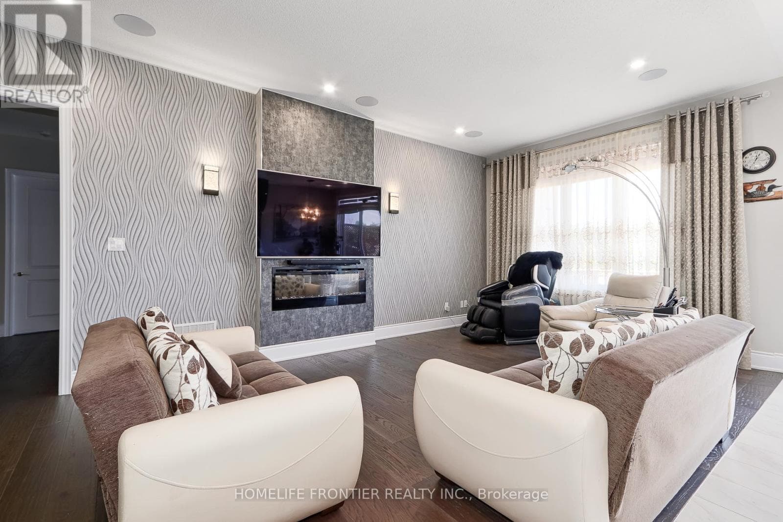 244 RAMBLEWOOD DRIVE — photo 4
