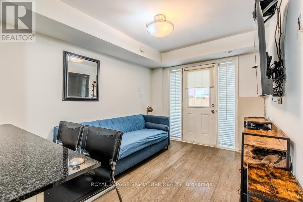 703 - 10 LAIDLAW STREET — photo 4