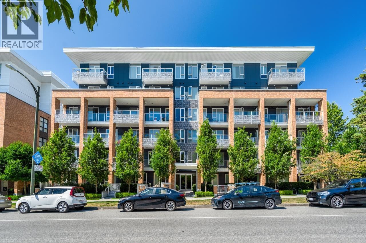 205 6933 CAMBIE STREET in Oakridge