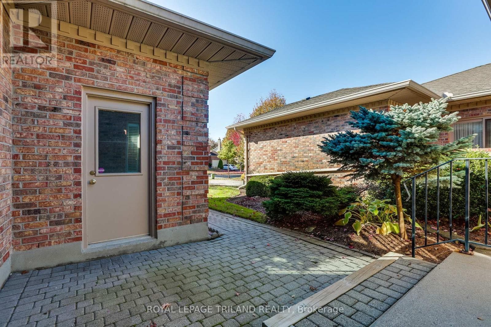 34 - 30 DOON DRIVE — photo 5