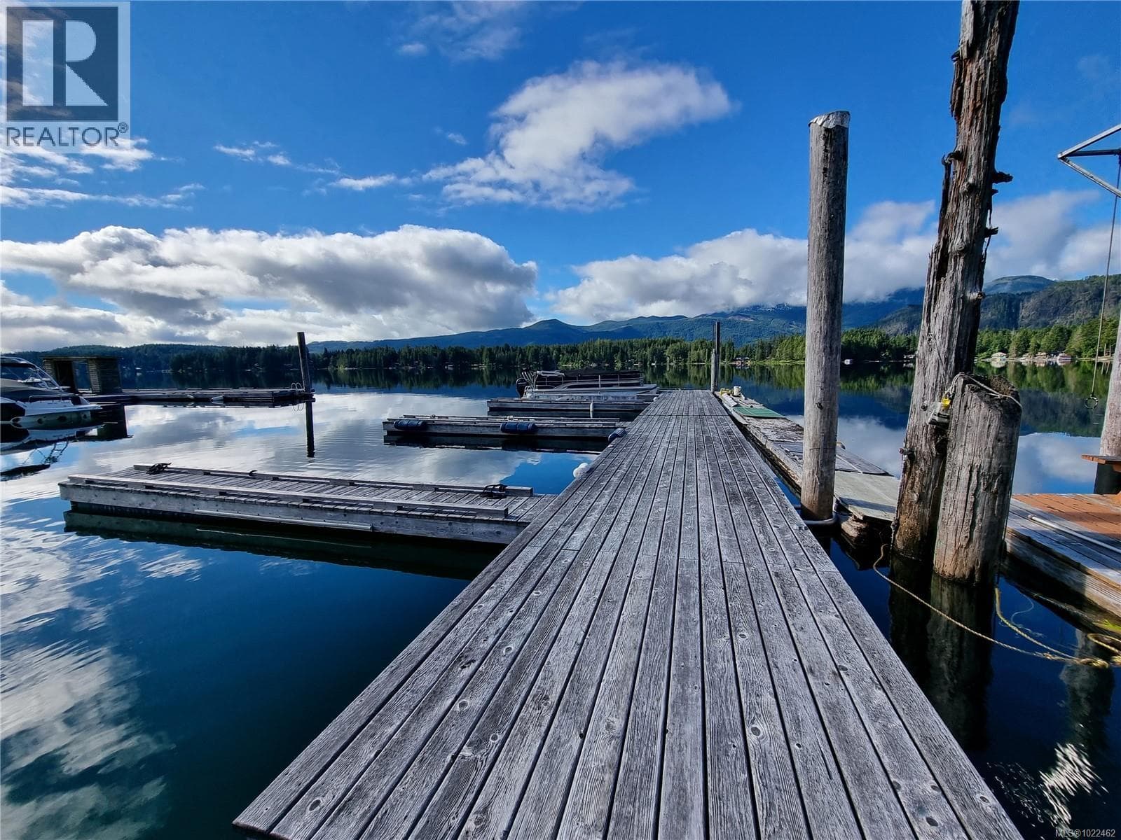 10407 Marina Vista Dr, Vancouver Island — photo 2