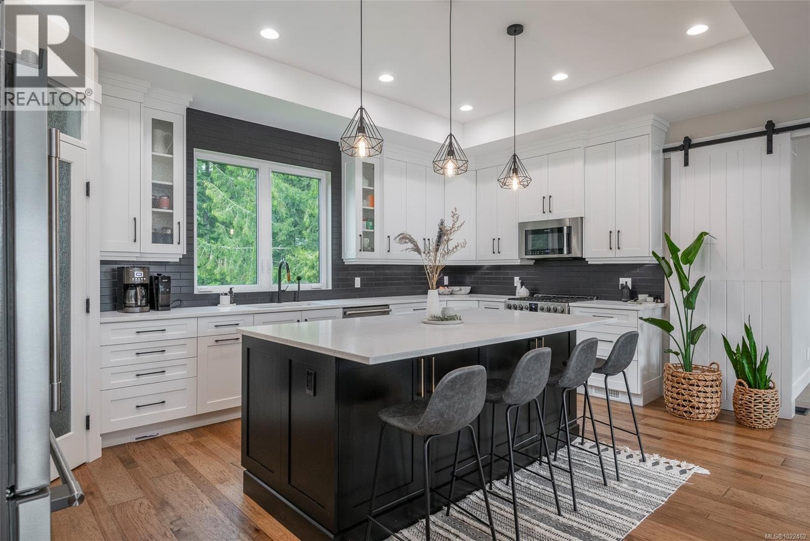 10407 Marina Vista Dr, Vancouver Island — photo 3