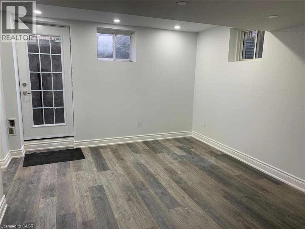 1005 FARMSTEAD Drive Unit# Basement, Cornerstone — photo 2