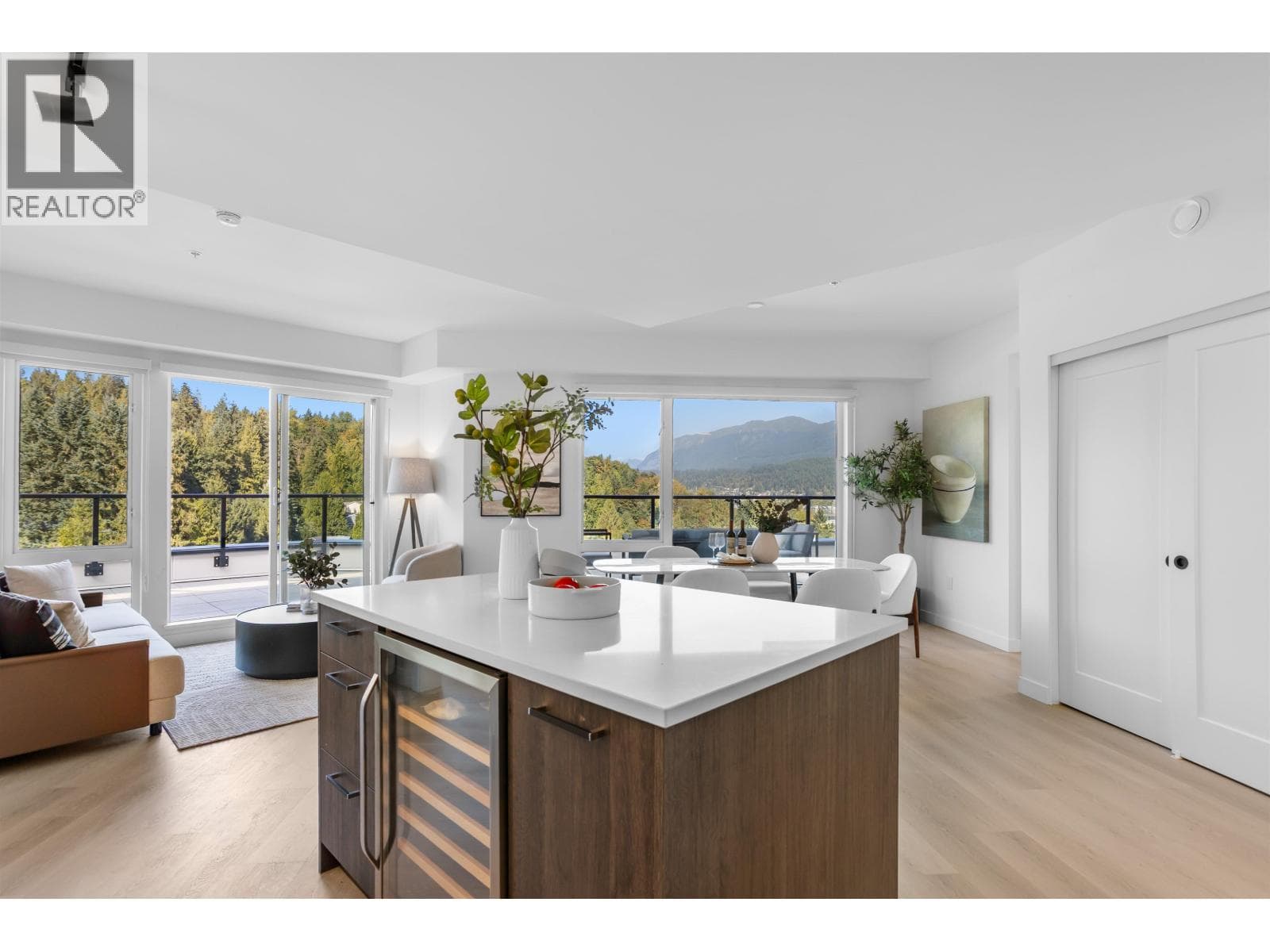 604 2002 ST. GEORGE STREET, Greater Vancouver — photo 5