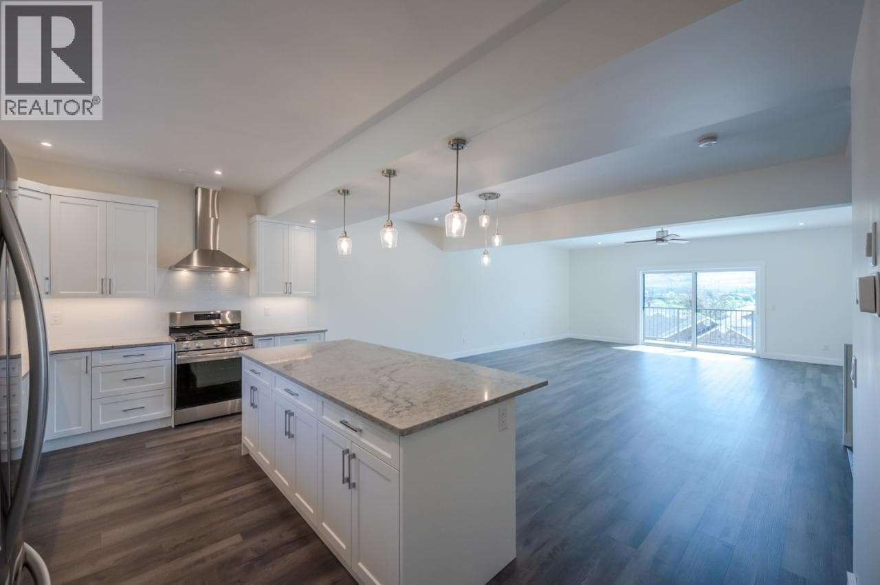 6380 Okanagan Street — photo 5