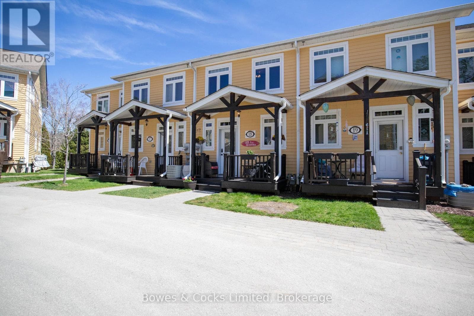 18 - 1579 ANSTRUTHER LAKE ROAD in 
