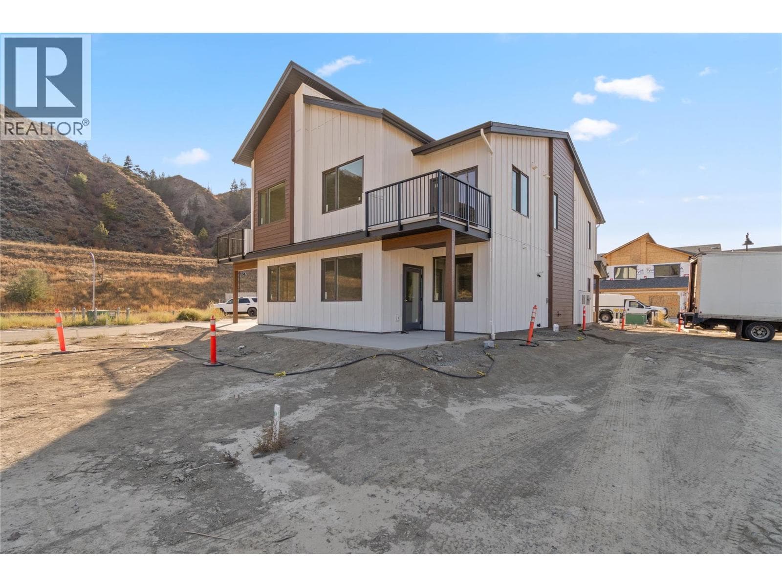 3580 VALLEYVIEW DRIVE UNIT 135 — photo 4