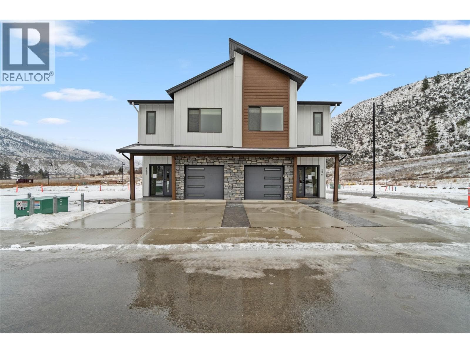 3580 VALLEYVIEW DRIVE UNIT 135 — photo 5