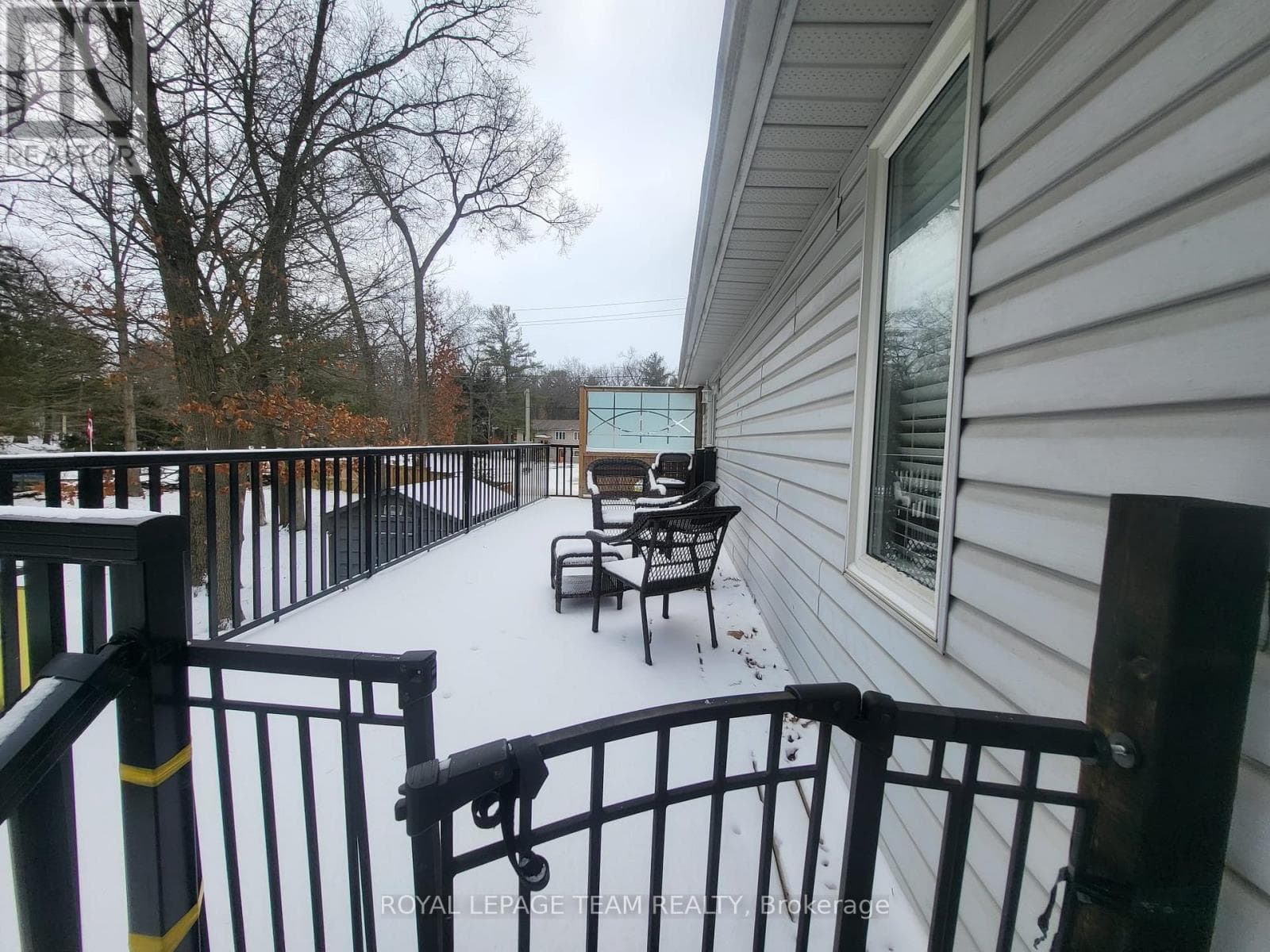 7706 ALFRED STREET — photo 2