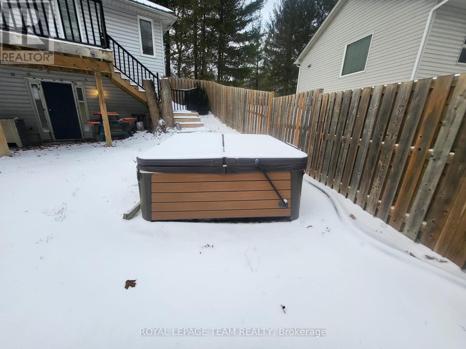 7706 ALFRED STREET — photo 3
