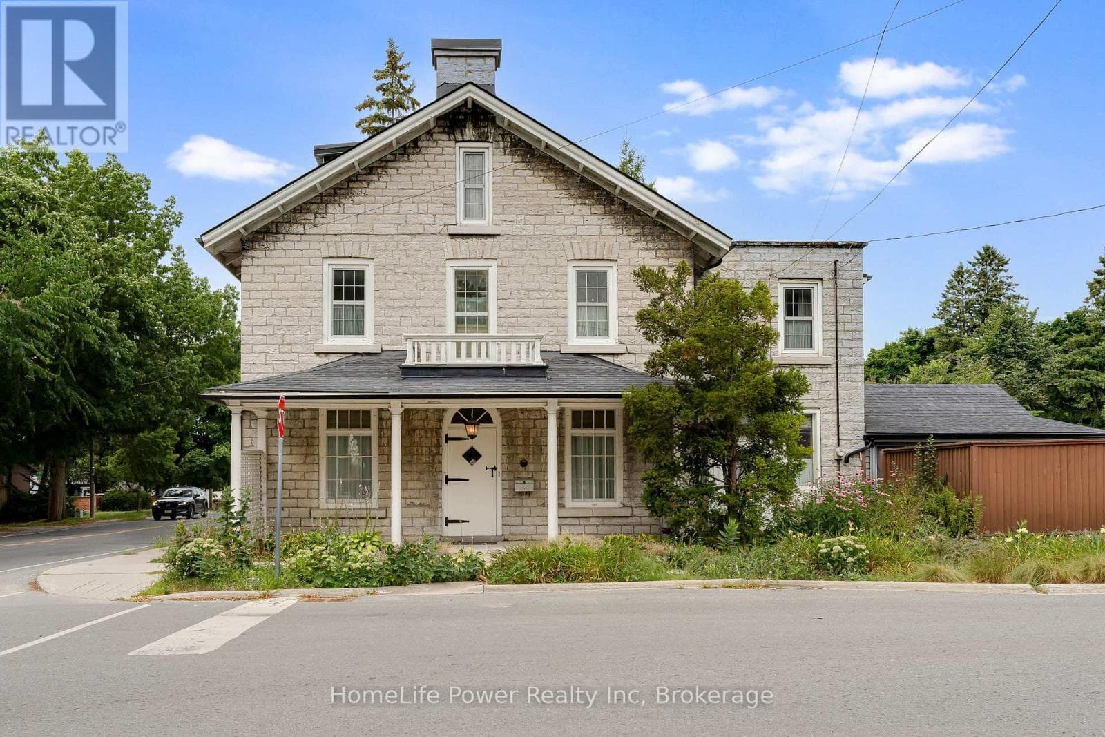 2 ALWINGTON AVENUE, OnePoint — photo 2