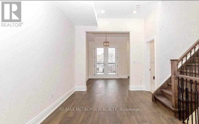 110A GILKISON STREET, Toronto — photo 3