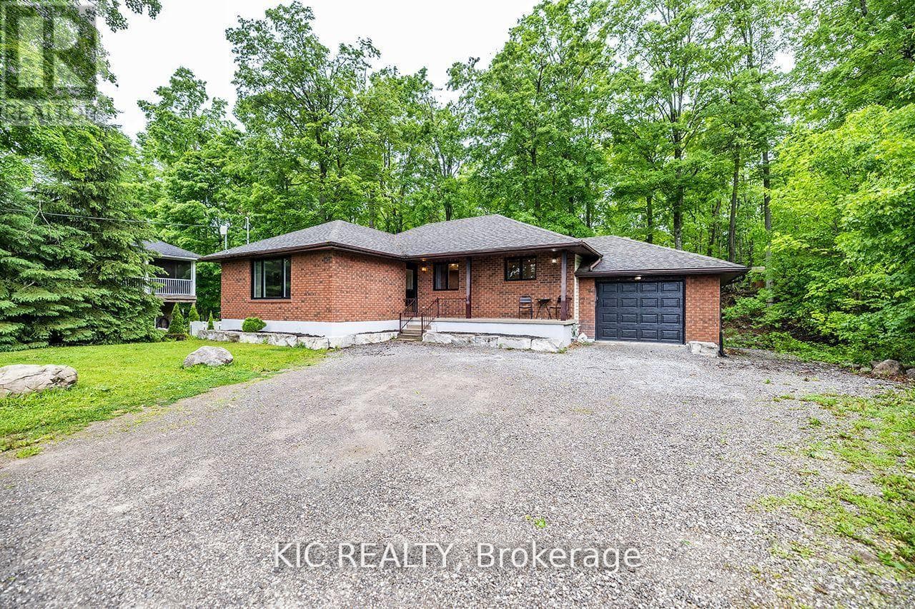 6 SUMCOT DRIVE — photo 3