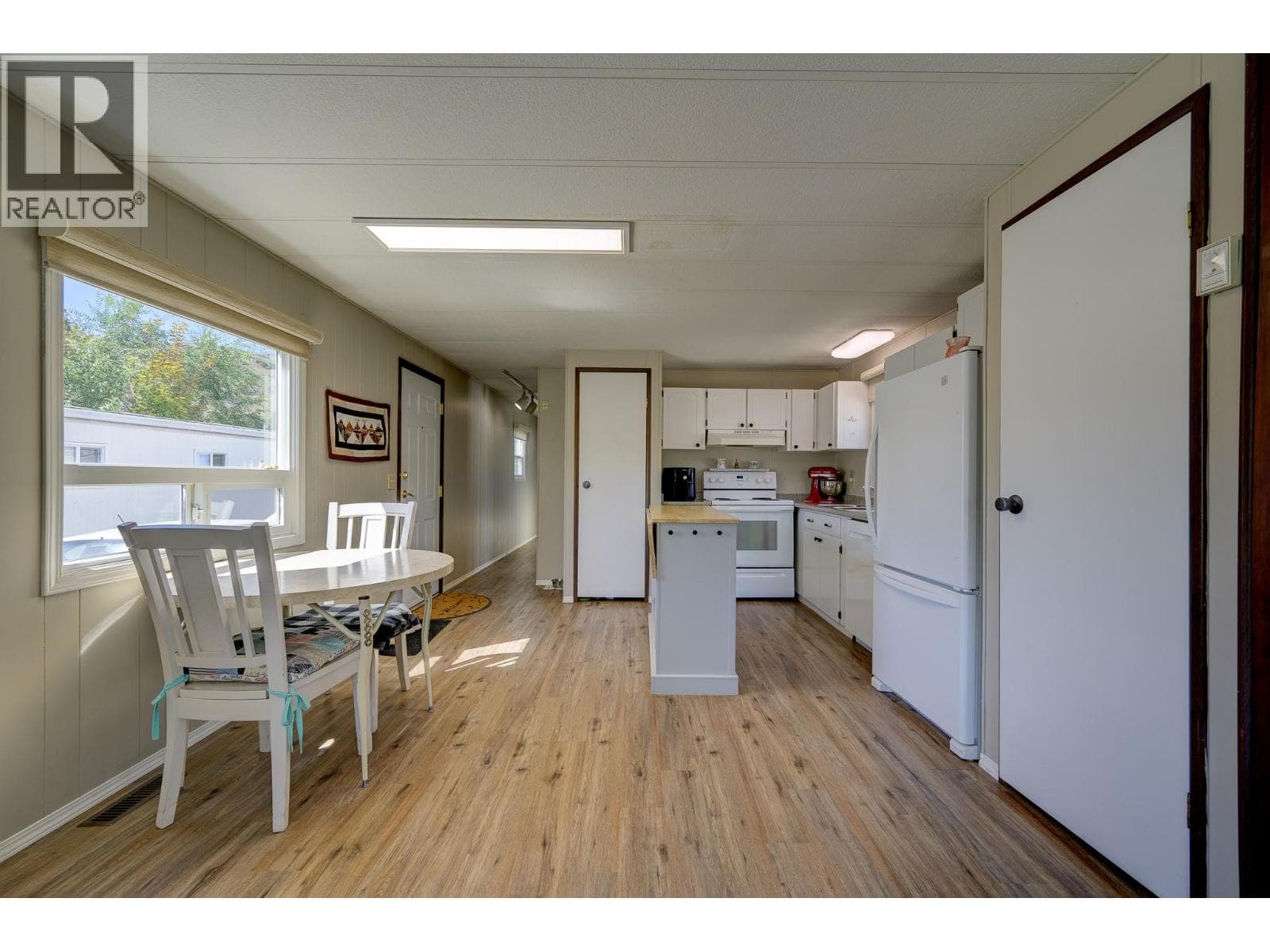 2400 OAKDALE Way Unit# 23, Interior REALTORS® — photo 4