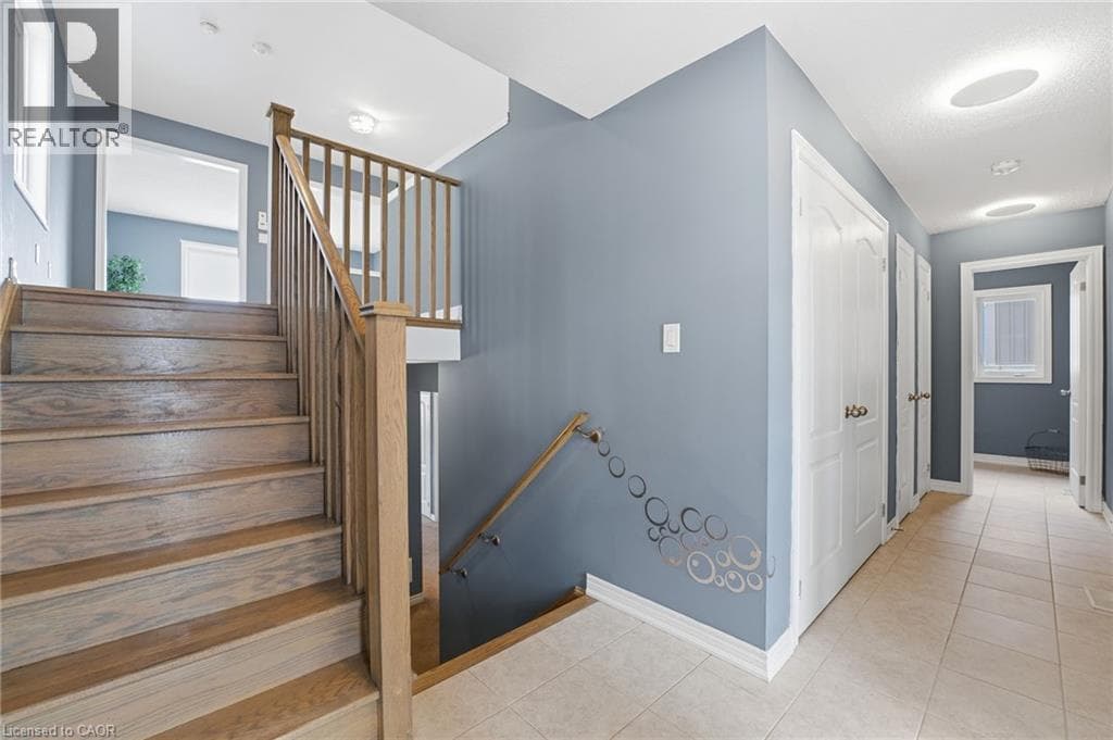 415 KROTZ Street W — photo 5