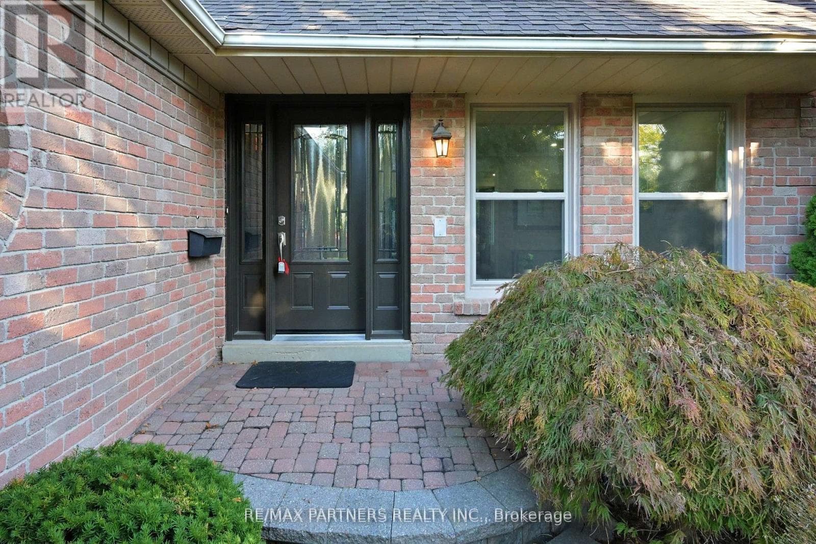 82 FERNDELL CIRCLE — photo 4
