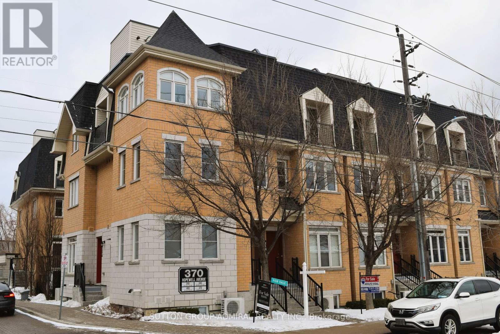 213 - 370 HOPEWELL AVENUE in Briar Hill-Belgravia