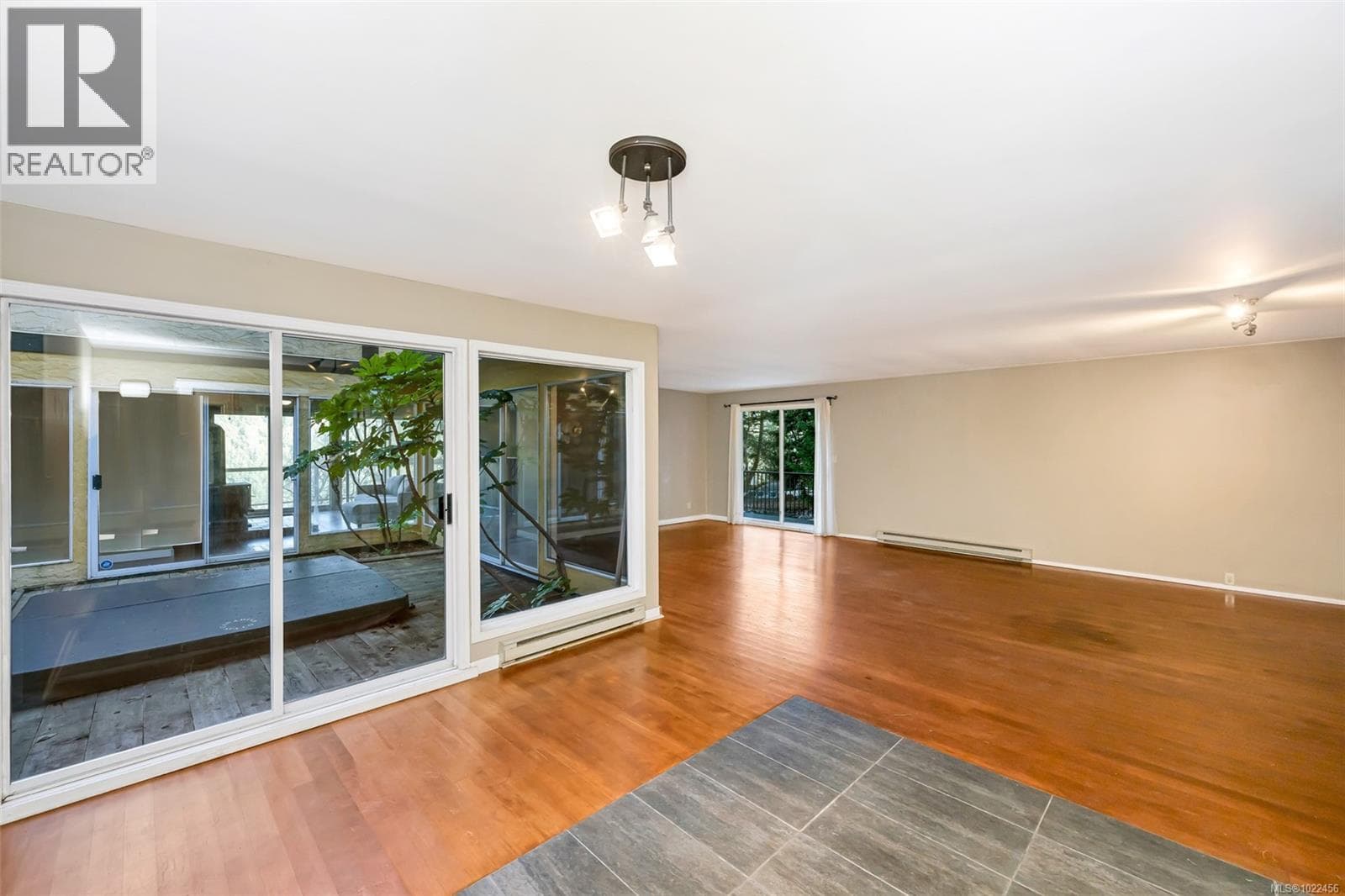 4133 ROCKY MOUNTAIN ROAD, Victoria — photo 3