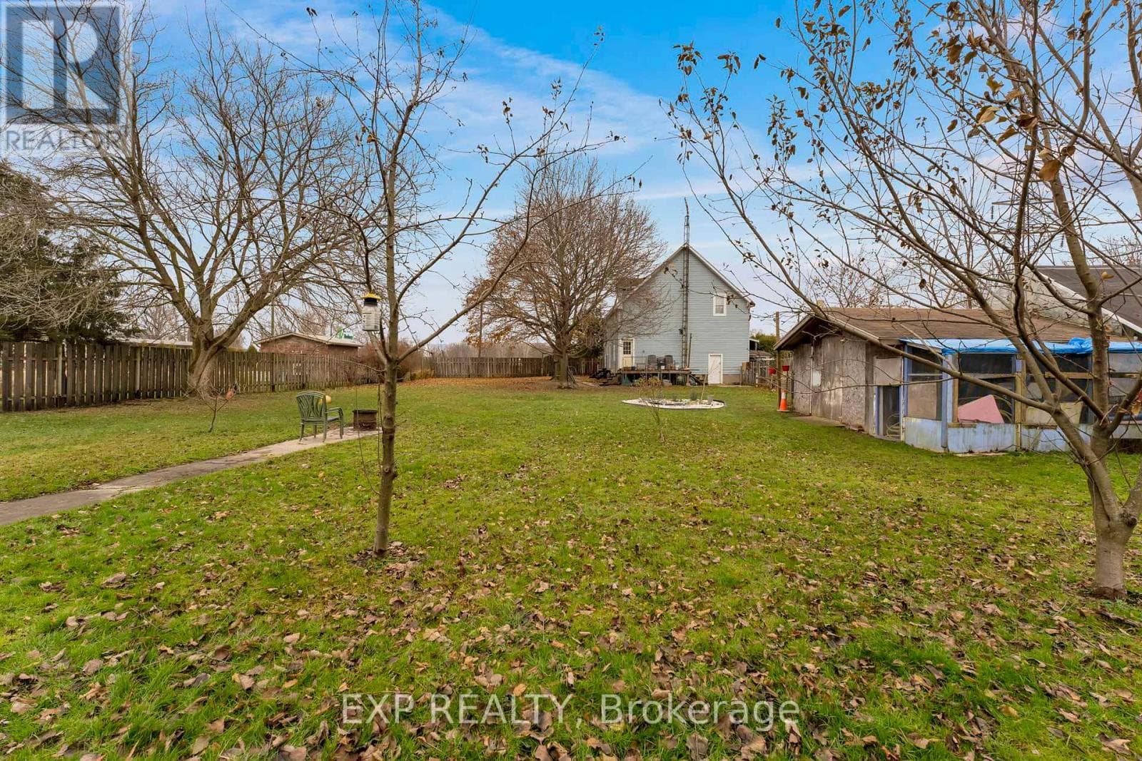 194 FURNIVAL ROAD, Toronto — photo 5