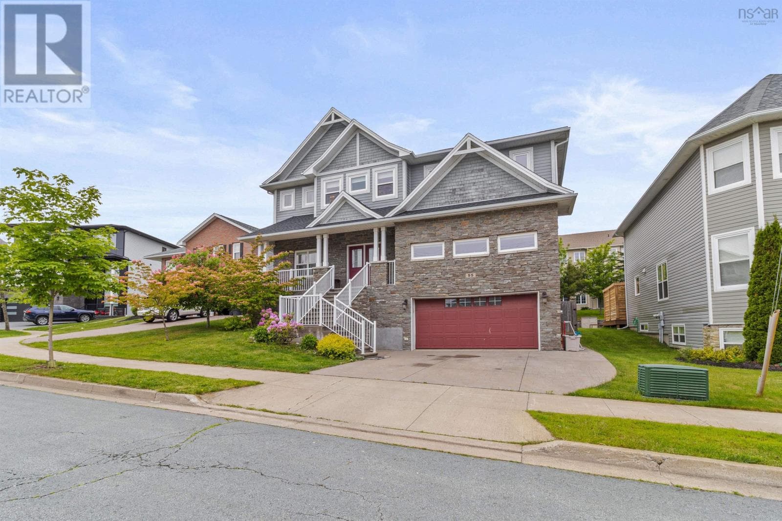 55 SOPHIA STREET — photo 2
