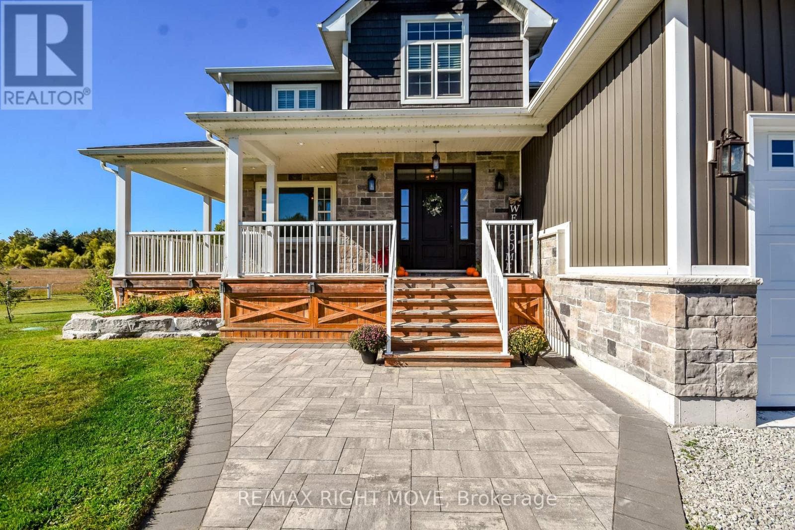 2448 STOCKDALE ROAD — photo 4