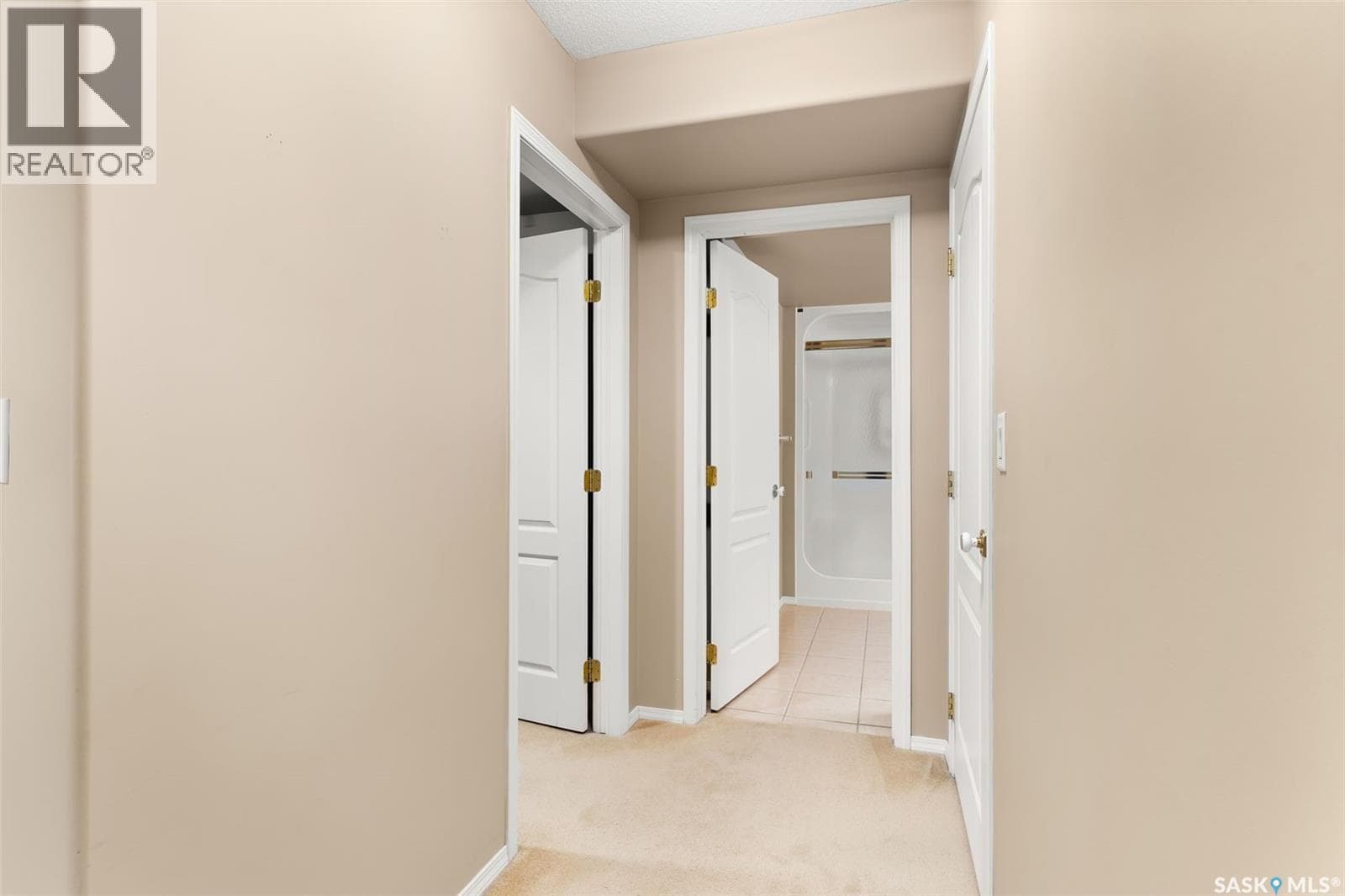 323 2330 Hamilton STREET — photo 2