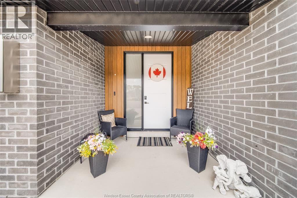 59 CLARA CRESCENT — photo 2