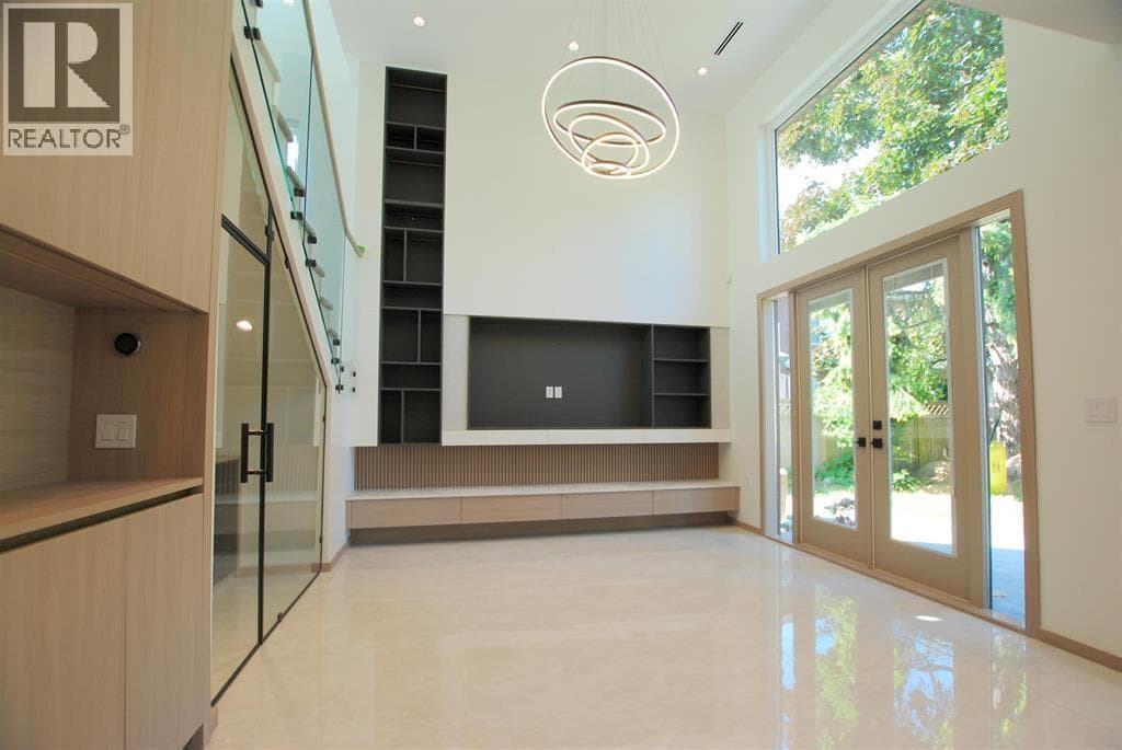 6431 SKAHA CRESCENT — photo 4