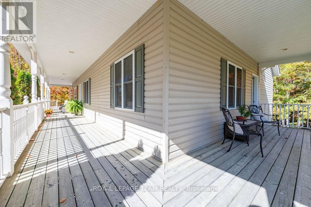 698 BARRYVALE ROAD — photo 4