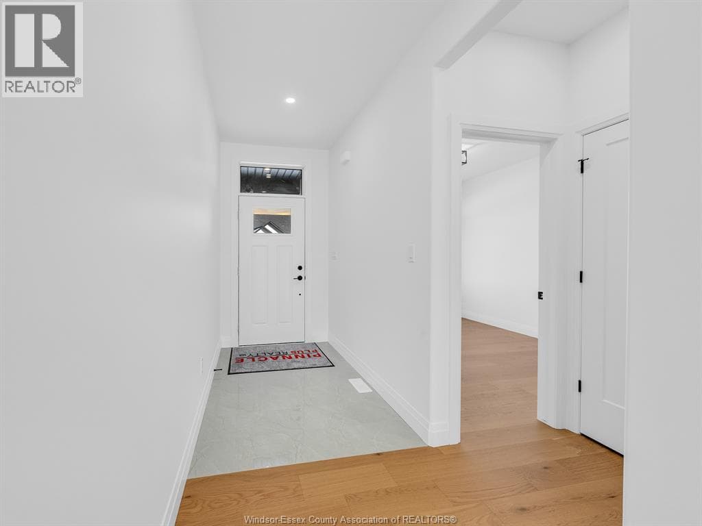 2599 BARKLEY AVENUE — photo 2