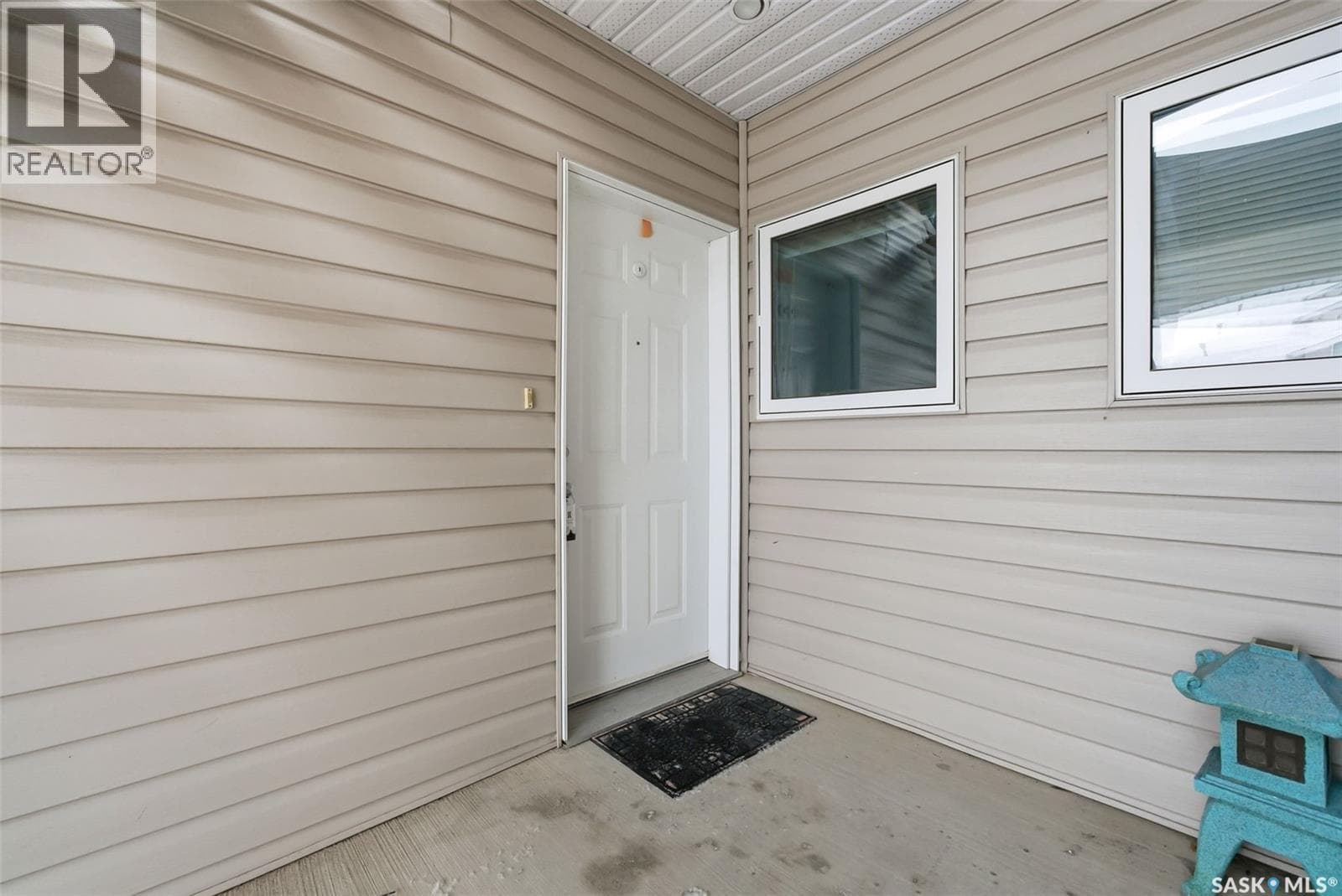 4110 EAST BUCKINGHAM DRIVE — photo 2