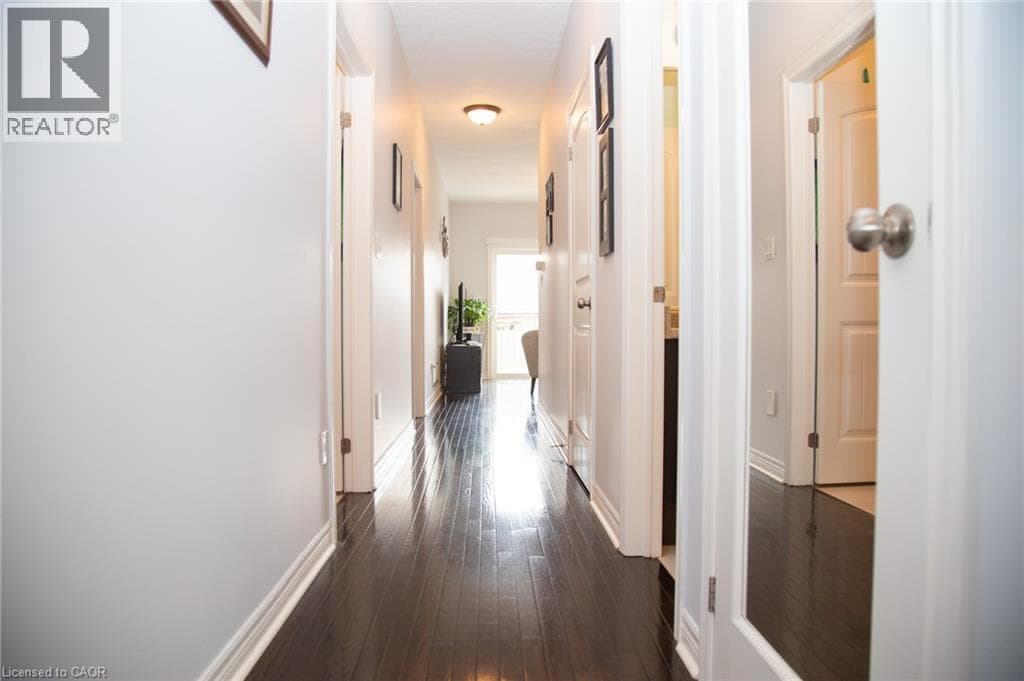 410 QUEEN STREET SOUTH UNIT 25 — photo 2