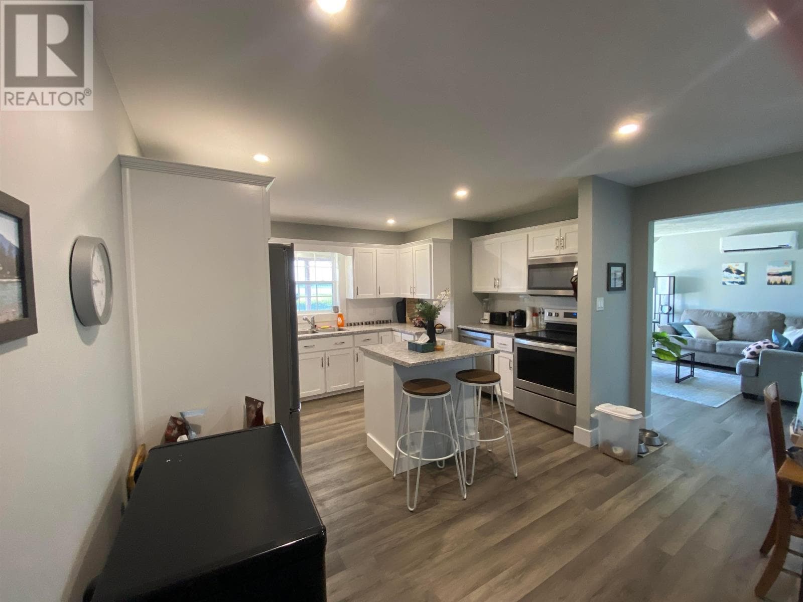 206 MAIN Street, PEIA — photo 5